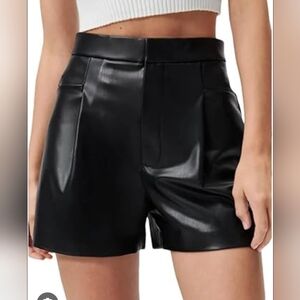 WOMEN'S BLACK FAUX LEATHER SHORTS SIZE MEDIUM NWT